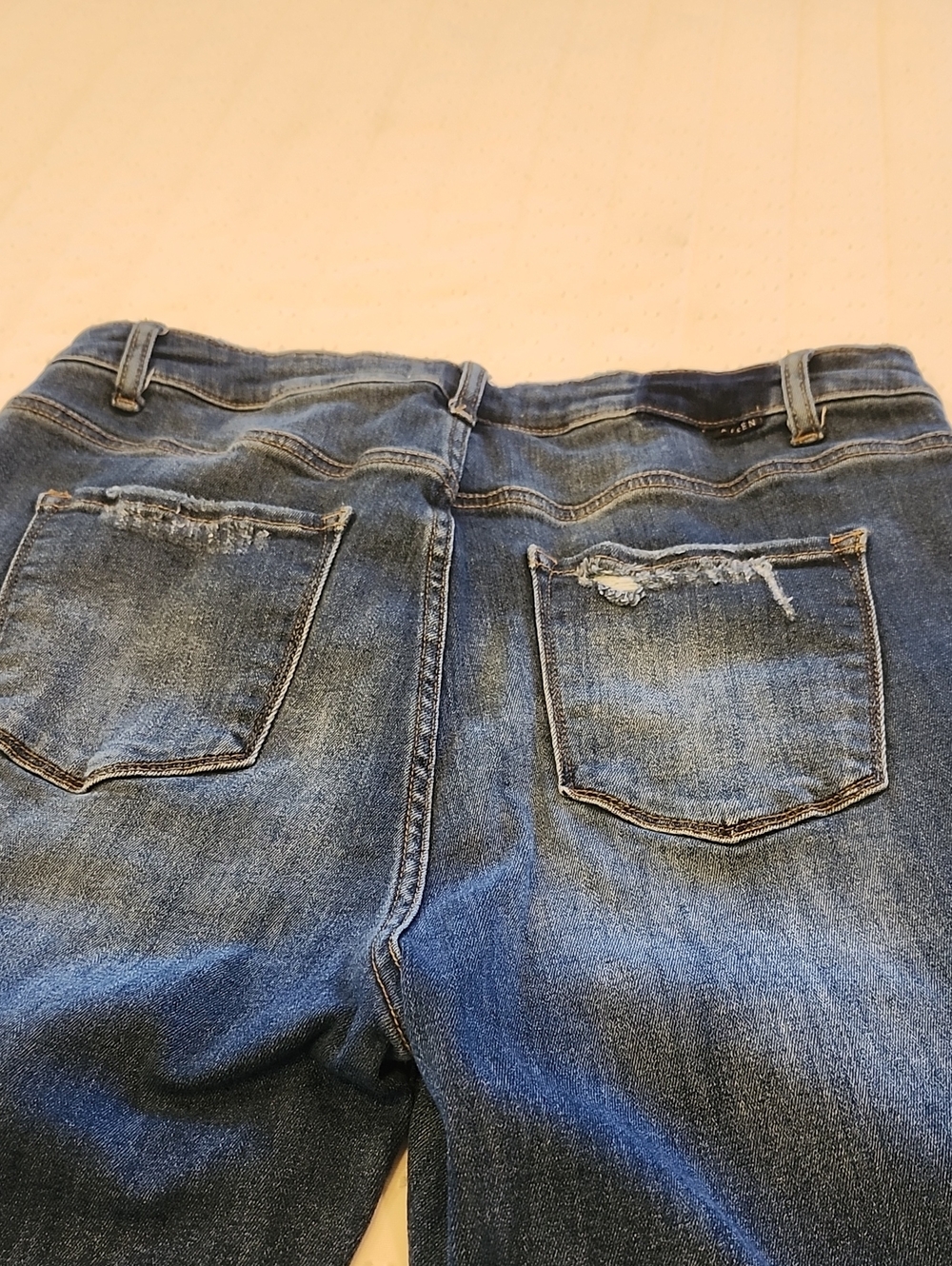 Risen Women's Distressed Blue Jeans Flare Bottom Sz 1X - Picture 9 of 12